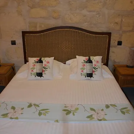 Bed and Breakfast Vignobles Fabris Saint-Émilion Exterior foto